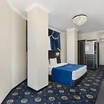 D'monica Apartman